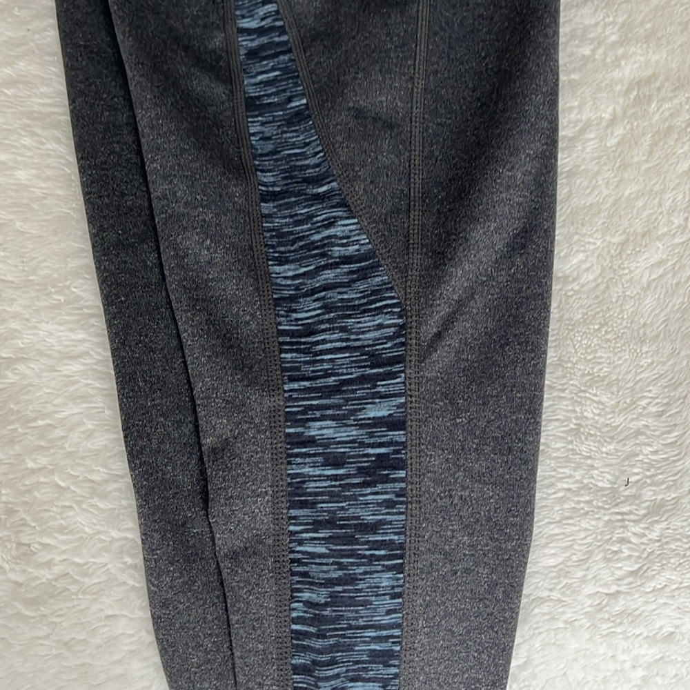 Athleta Capri tights